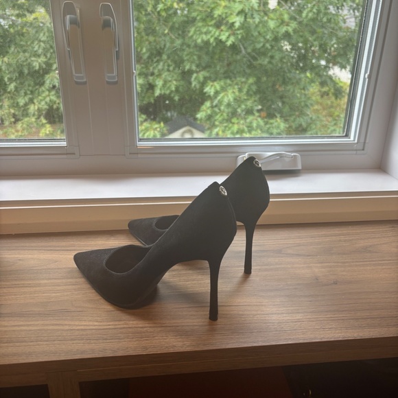 Black Suede 9.5.- Wishbone Collection - Picture 2 of 2